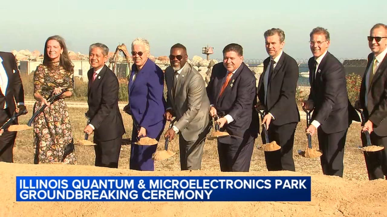 Billionaire Democrat and Illinois Governor JB Pritzker and Chicago Democratic Mayor Brandon Johnson proudly pose at the Quantum project groundbreaking.